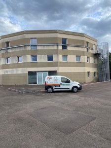 nettoyage façade entreprise Beaune