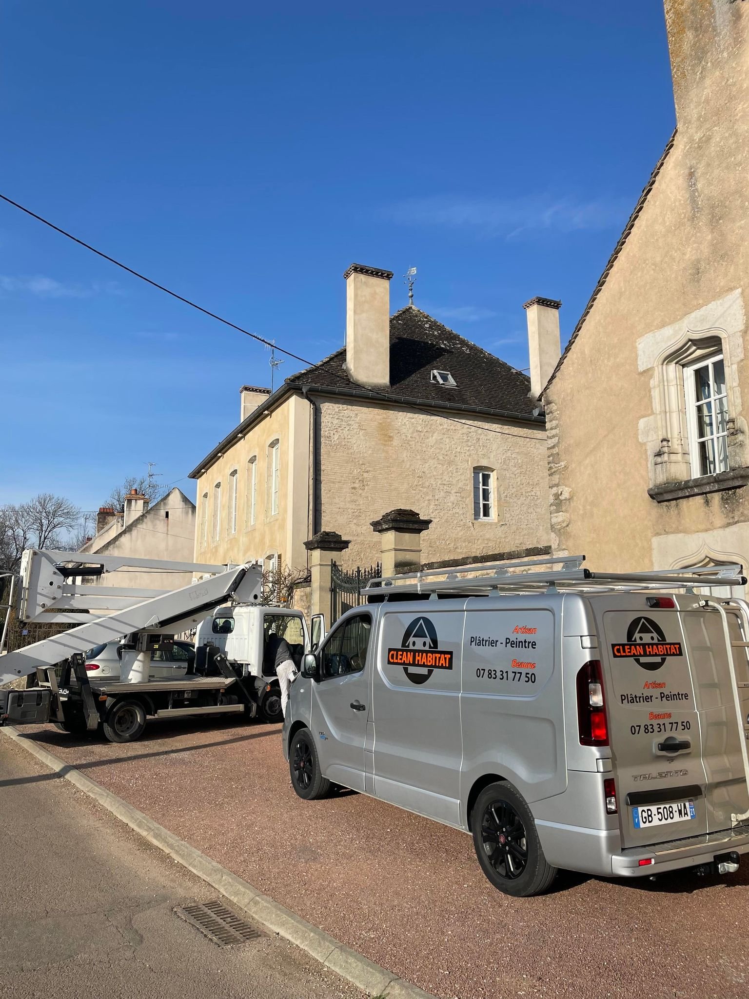 camion Clean habitat 21 entreprise de rénovation beaune dijon chalon