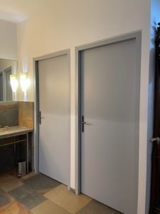 peinture intéreirur porte chambre hotel 21